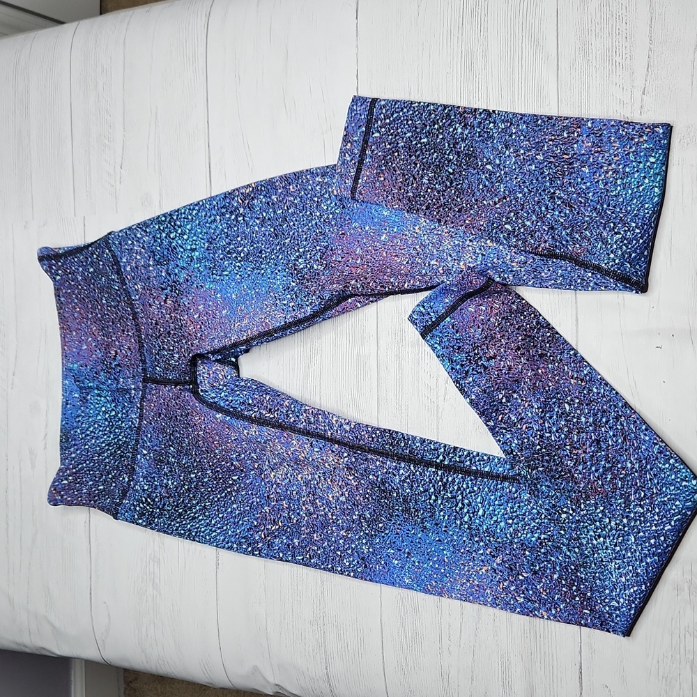 Lululemon strive, mermaid, wunder under leggings, size 2